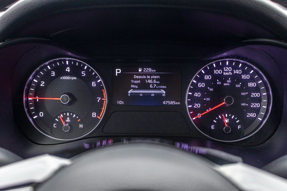 Kia Forte LX AUTOM A/C CAMERA 47584KM 2023 1 PROPRIO PAS DE RECLAMATION AU CARFAX