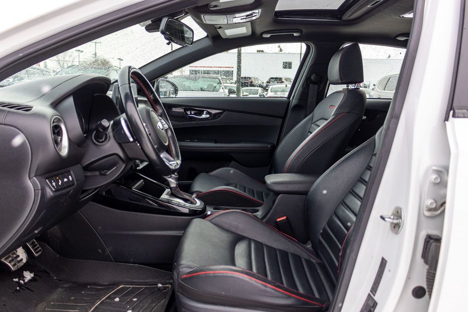 Kia Forte5 GT 1.6T LIMITED CUIR TOIT 2021 1 PROPRIO PAS DE RECLAMATION AU CARFAX