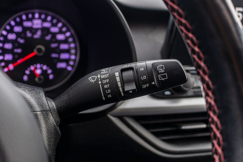 Kia Forte5 GT 1.6T LIMITED CUIR TOIT 2021 1 PROPRIO PAS DE RECLAMATION AU CARFAX