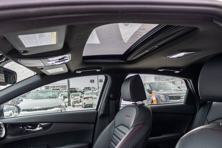 Kia Forte5 GT 1.6T LIMITED CUIR TOIT 2021 1 PROPRIO PAS DE RECLAMATION AU CARFAX