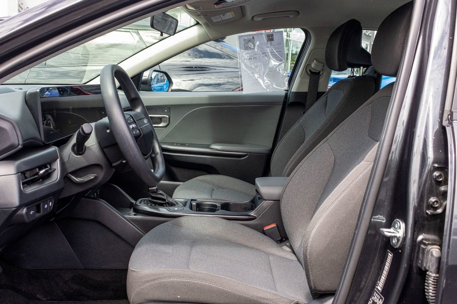 Kia K4 LX AUTOM 14068KM 2025 1 PROPRIO PAS DE RECLAMATION AU CARFAX