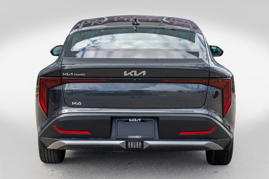 Kia K4 LX AUTOM 14068KM 2025 1 PROPRIO PAS DE RECLAMATION AU CARFAX