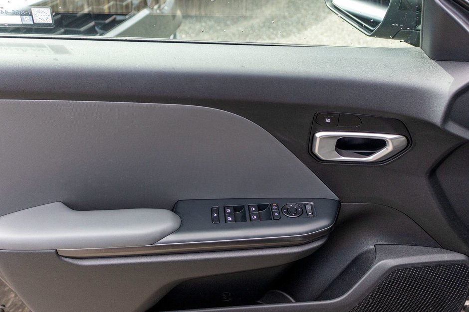 Kia K4 LX AUTOM 14068KM 2025 1 PROPRIO PAS DE RECLAMATION AU CARFAX