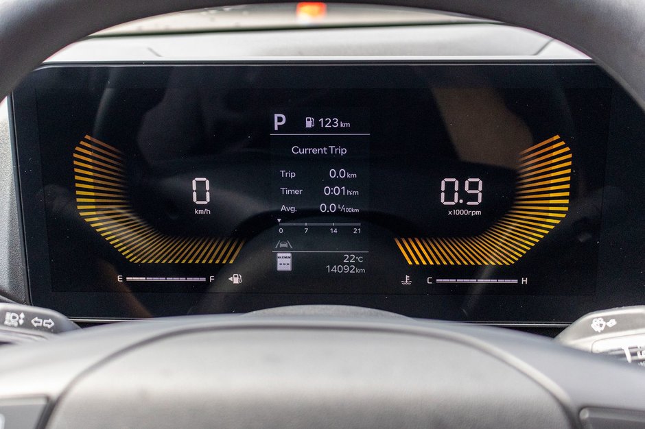 Kia K4 LX AUTOM 14068KM 2025 1 PROPRIO PAS DE RECLAMATION AU CARFAX