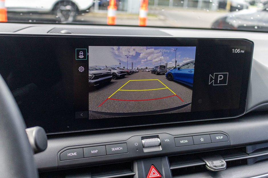 Kia K4 LX AUTOM 14068KM 2025 1 PROPRIO PAS DE RECLAMATION AU CARFAX