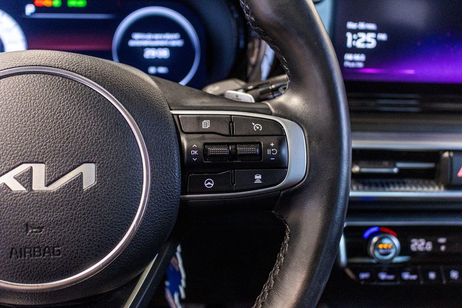 Kia K5 GT GRIS MAT CUIR ORANGE WOW 2023 1 PROPRIO