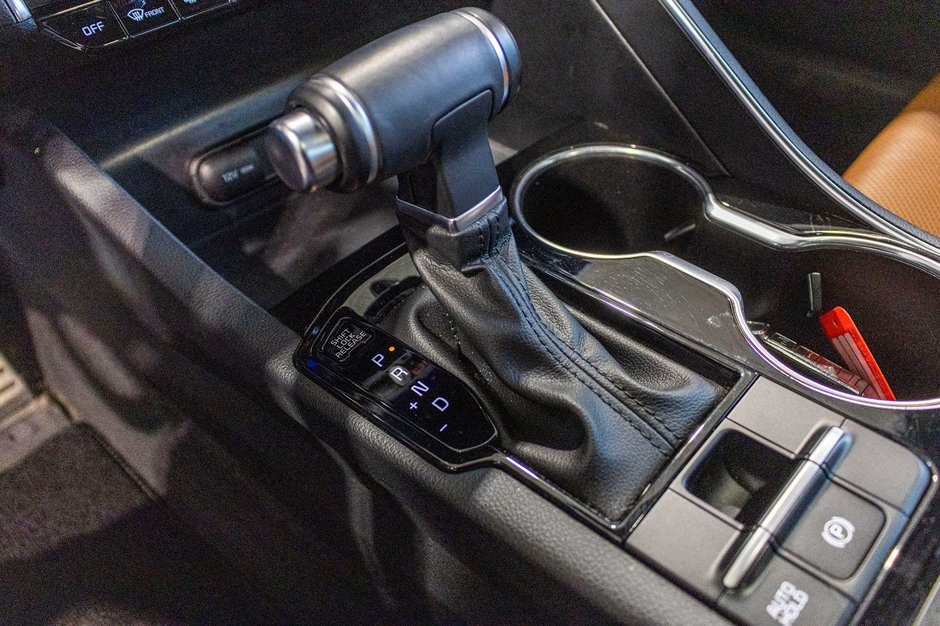 Kia K5 GT GRIS MAT CUIR ORANGE WOW 2023 1 PROPRIO