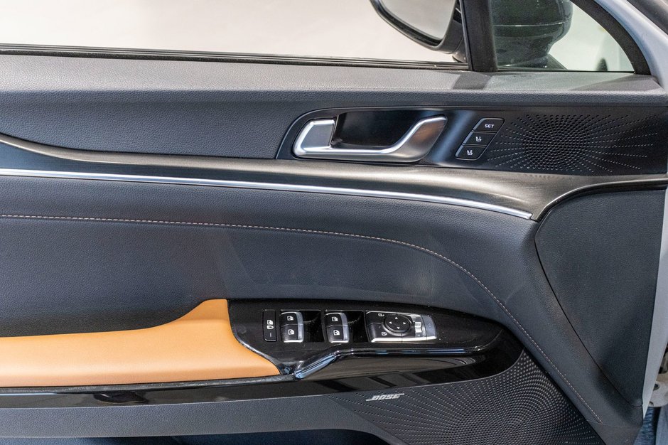 Kia K5 GT GRIS MAT CUIR ORANGE WOW 2023 1 PROPRIO