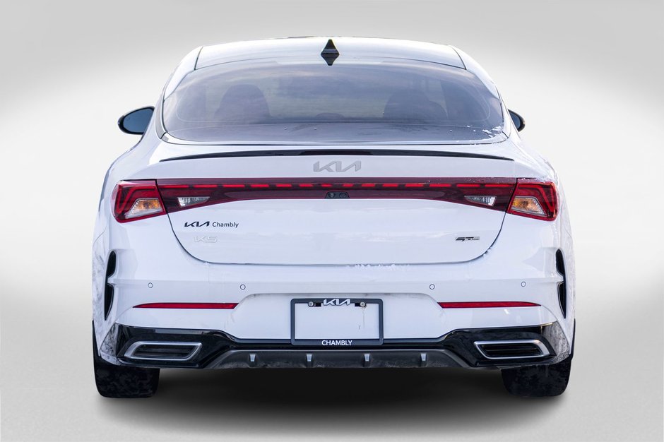 Kia K5 GT-LINE AWD 1.6T BLANC CUIR NOIR 2024 PAS DE RECLAMATION AU CARFAX