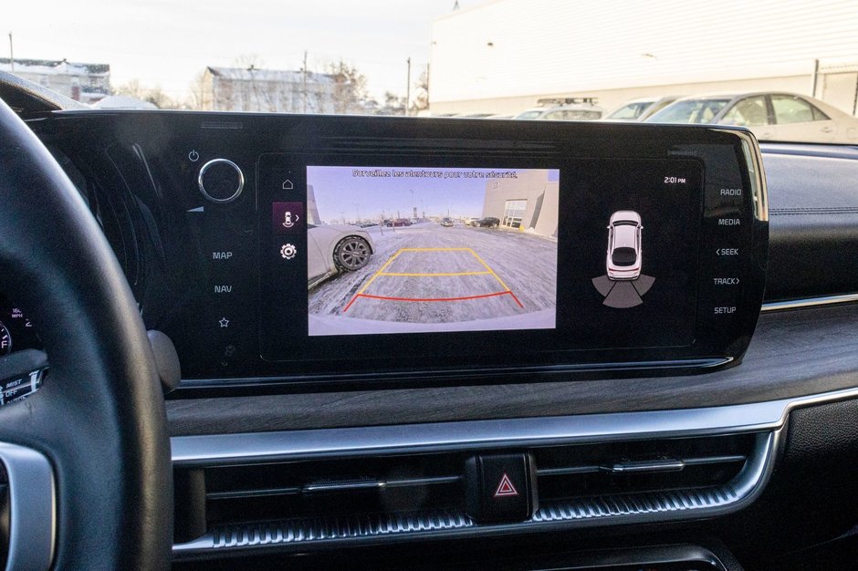 Kia K5 GT-LINE AWD 1.6T BLANC CUIR NOIR 2024 PAS DE RECLAMATION AU CARFAX