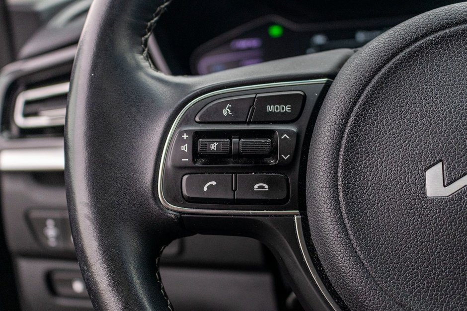 Kia Niro SX TOURING NOIR 26242KM 2022 1 PROPRIO PAS DE RECLAMATION AU CARFAX