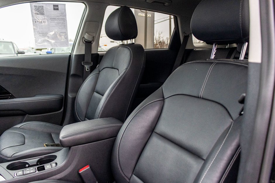 Kia Niro SX TOURING NOIR 26242KM 2022 1 PROPRIO PAS DE RECLAMATION AU CARFAX