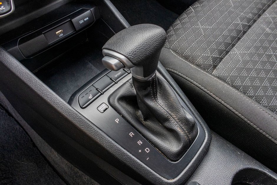 Kia Rio 5-door LX+ AUTOM A/C CAMERA SIEGES CHAUFFANTS 2023 1 PROPRIO PAS DE RECLAMTION AU CARFAX