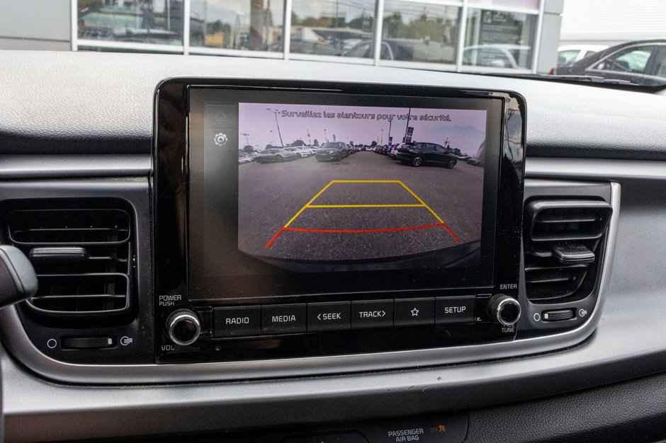 Kia Rio 5-door LX+ AUTOM A/C CAMERA SIEGES CHAUFFANTS 2023 1 PROPRIO PAS DE RECLAMTION AU CARFAX