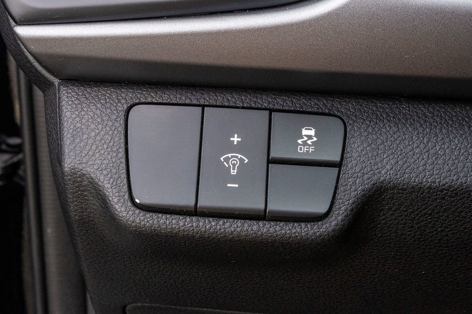 Kia Rio 5-door LX+ AUTOM A/C CAMERA SIEGES CHAUFFANTS 2023 1 PROPRIO PAS DE RECLAMTION AU CARFAX