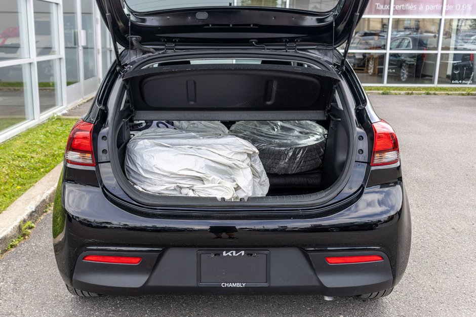 Kia Rio 5-door LX+ AUTOM A/C CAMERA SIEGES CHAUFFANTS 2023 1 PROPRIO PAS DE RECLAMTION AU CARFAX
