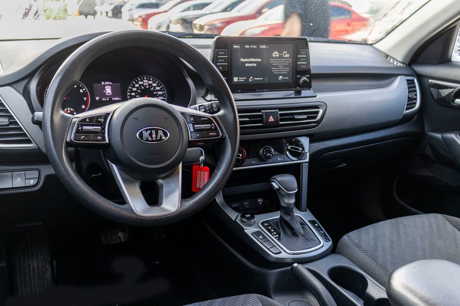 Kia Seltos LX AUTOM GRIS BAS KILO 57865KM 2021 1 PROPRIO PAS DE RECLAMATION AU CARFAX