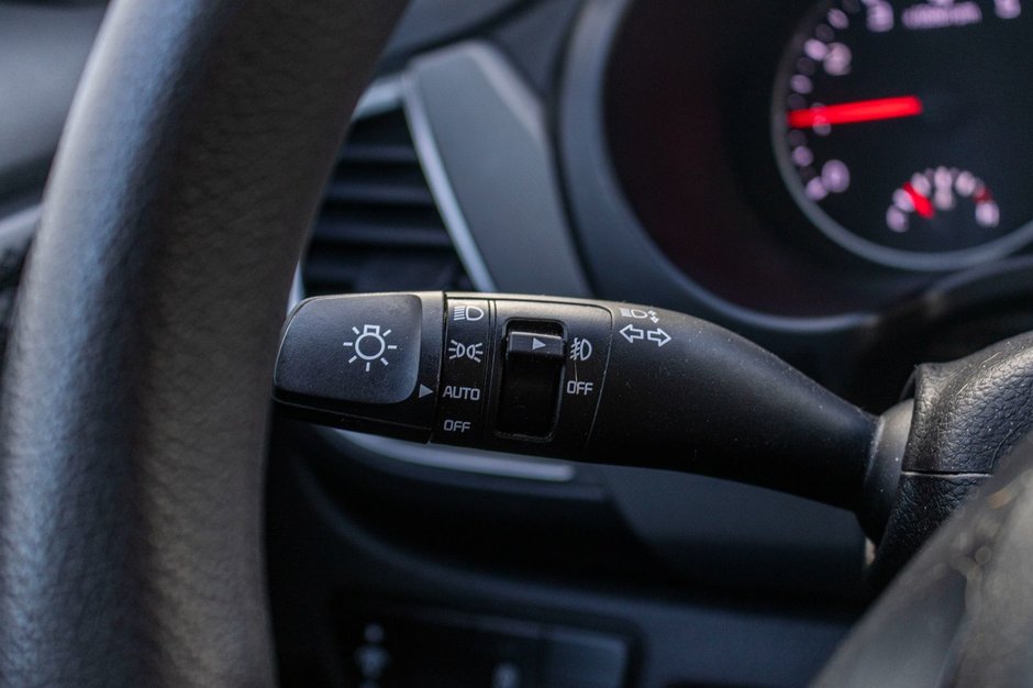 Kia Seltos LX AUTOM GRIS BAS KILO 57865KM 2021 1 PROPRIO PAS DE RECLAMATION AU CARFAX