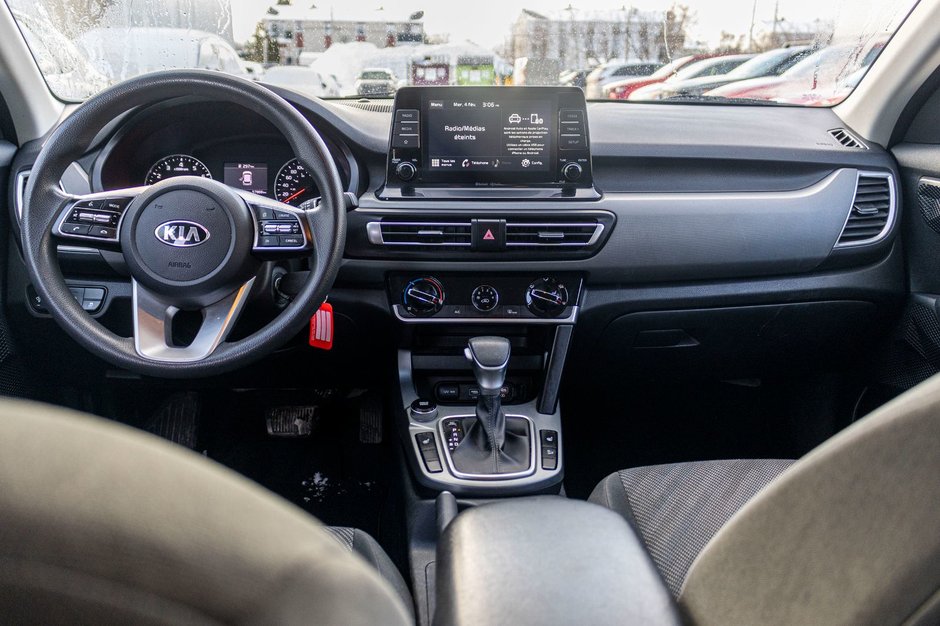 Kia Seltos LX AUTOM GRIS BAS KILO 57865KM 2021 1 PROPRIO PAS DE RECLAMATION AU CARFAX