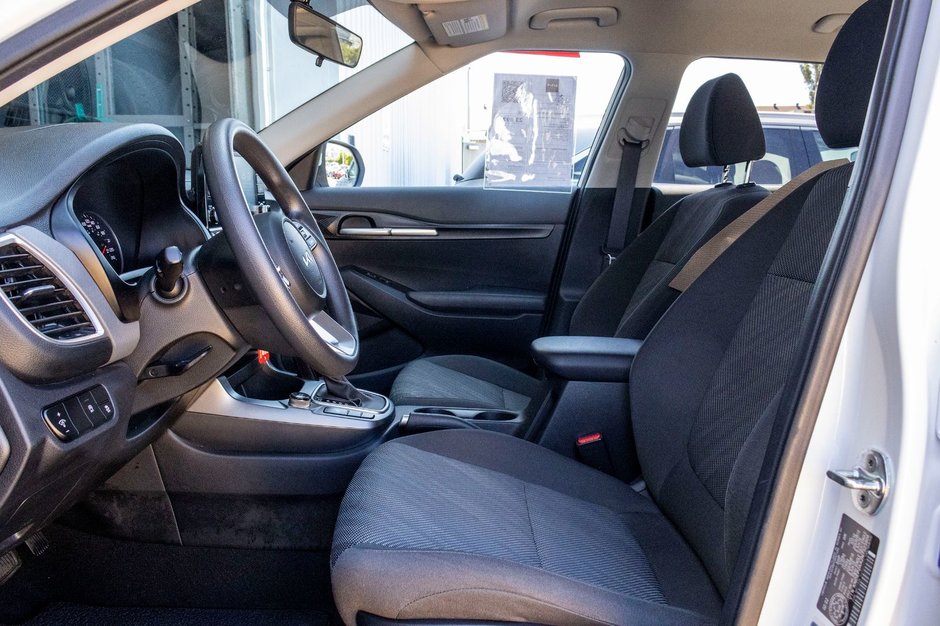 2022 Kia Seltos LX BLANC TRES BAS KILO 1 OWNER
