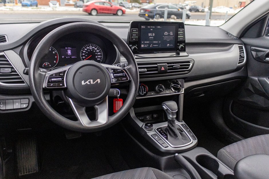 Kia Seltos LX AWD BLEUE 63020KM 2022 1 PROPRIO PAS DE RECLAMATION AU CARFAX