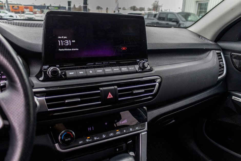 Kia Seltos SX TURBO AWD CUIR TOIT NAV 2022 1 PRORPIO PAS DE RECLAMATION AU CARFAX