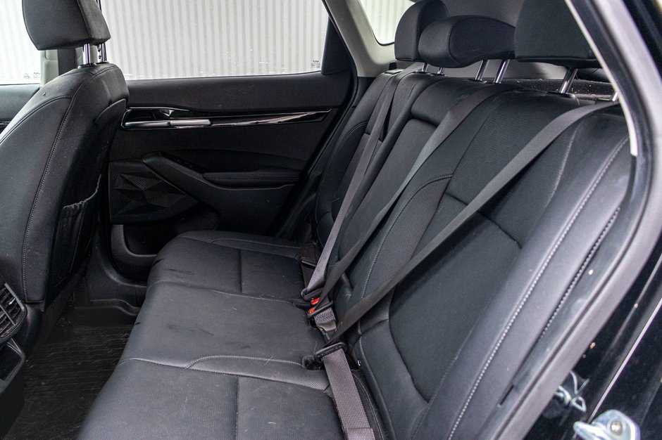 Kia Seltos SX TURBO AWD CUIR TOIT NAV 2022 1 PRORPIO PAS DE RECLAMATION AU CARFAX