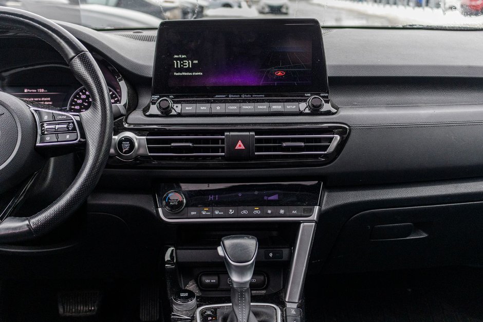 Kia Seltos SX TURBO AWD CUIR TOIT NAV 2022 1 PRORPIO PAS DE RECLAMATION AU CARFAX