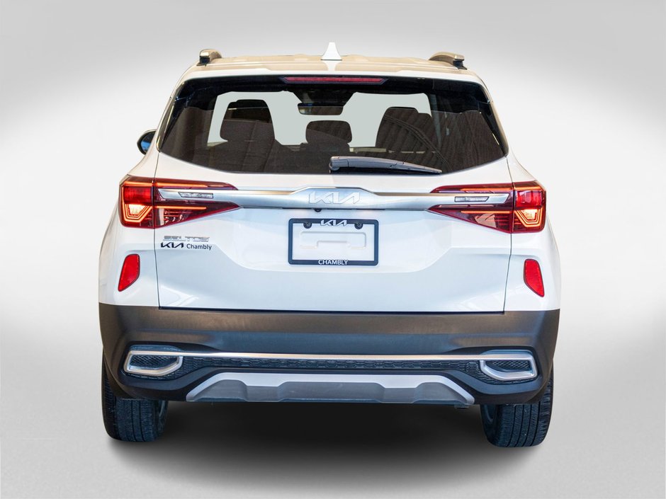 Kia Seltos EX AWD BLANC CUIR TOIT BAS KILO 2022 1 PROPRIO PAS DE RECLAMATION AU CARFAX