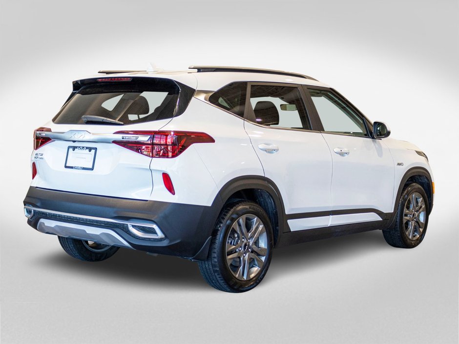 Kia Seltos EX AWD BLANC CUIR TOIT BAS KILO 2022 1 PROPRIO PAS DE RECLAMATION AU CARFAX