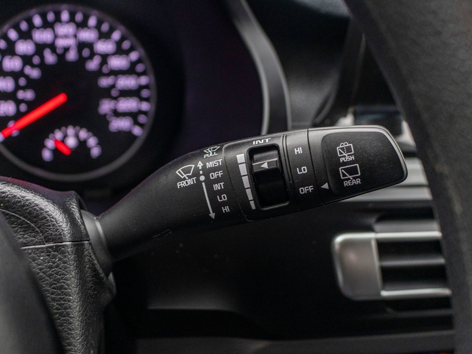 Kia Seltos LX AWD AUTOM GRIS 2022 1 PROPRIO PAS DE RECLAMATION AU CARFAX