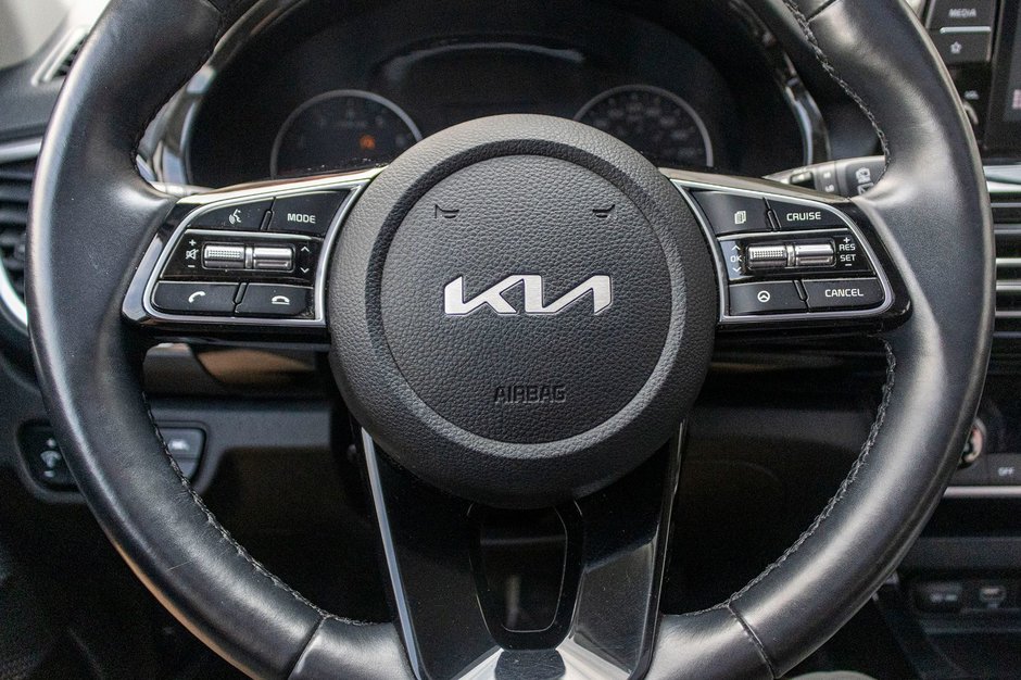 Kia Seltos EX AWD CUIR TOIT BAS KILO 2023 1 PROPRIO PAS DE RECLAMATION AU CARFAX