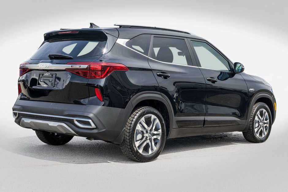 Kia Seltos EX AWD CUIR TOIT BAS KILO 2023 1 PROPRIO PAS DE RECLAMATION AU CARFAX