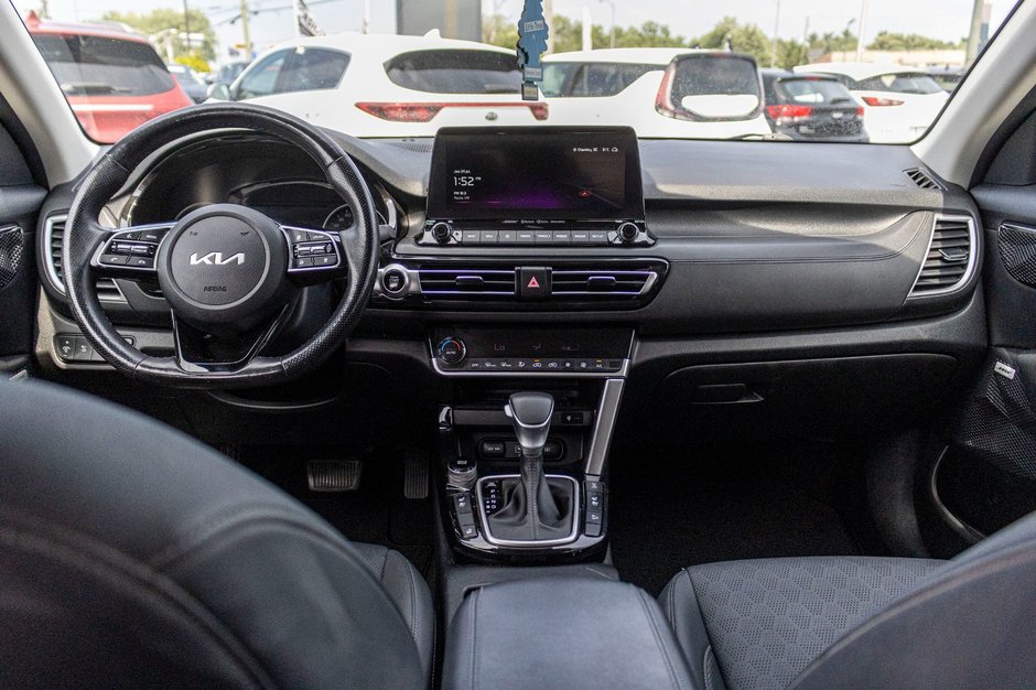 2023 Kia Seltos SX TURBO BLEU CUIR TOIT NAV 1 OWNER NO CARFAX CLAIM
