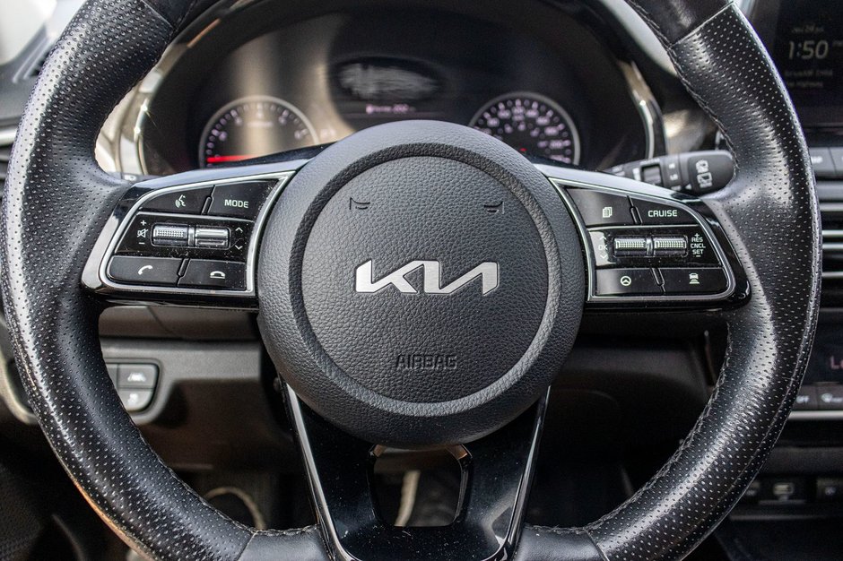 2023 Kia Seltos SX TURBO BLEU CUIR TOIT NAV 1 OWNER NO CARFAX CLAIM