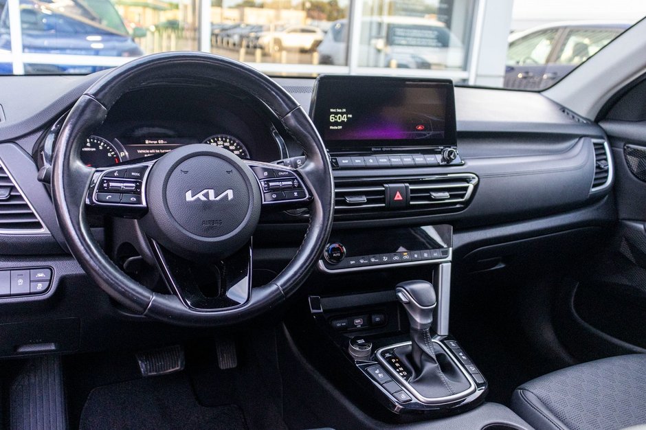 Kia Seltos EX PREMIUM AWD CUIR TOIT NAV 2023 1 PROPRIO PAS DE RECLAMATION AU CARFAX