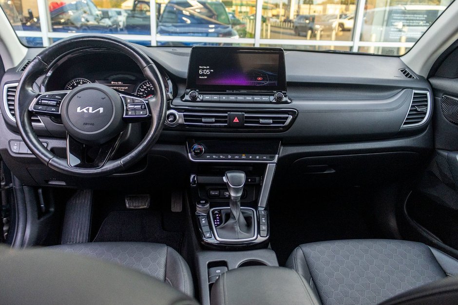 Kia Seltos EX PREMIUM AWD CUIR TOIT NAV 2023 1 PROPRIO PAS DE RECLAMATION AU CARFAX