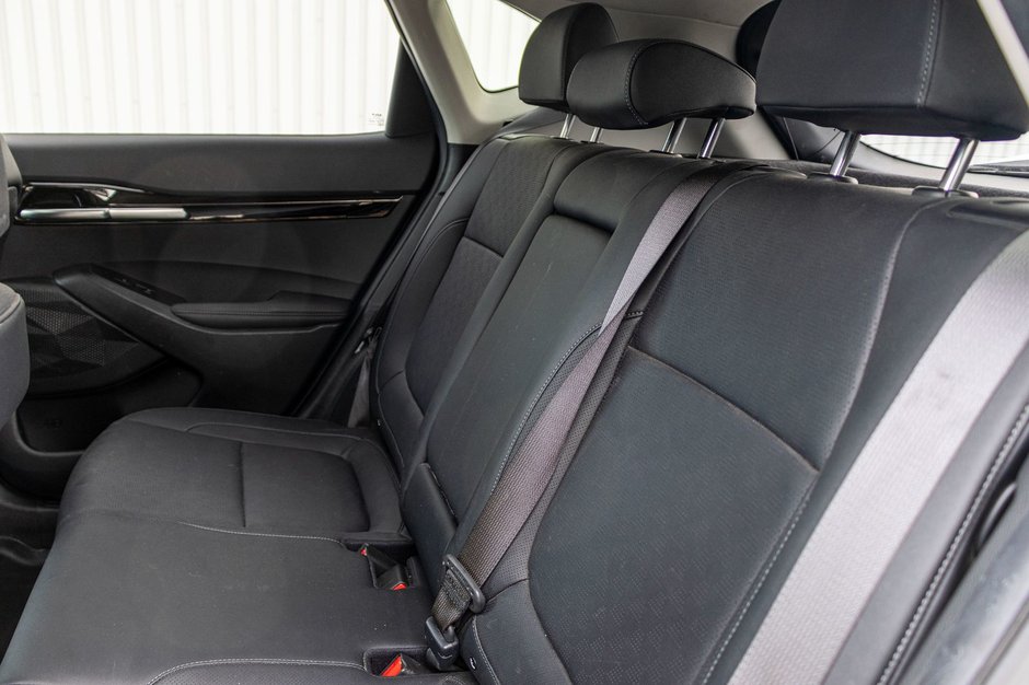 Kia Seltos EX PREMIUM AWD BLANC CUIR TOIT 2023 1 PROPRIO