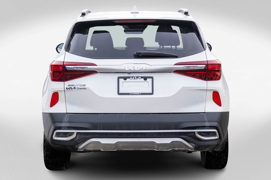 Kia Seltos EX PREMIUM AWD BLANC CUIR TOIT 2023 1 PROPRIO