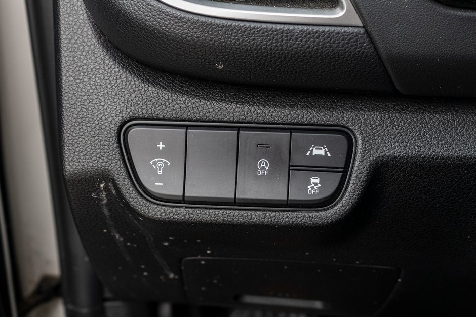 Kia Seltos EX PREMIUM AWD BLANC CUIR TOIT 2023 1 PROPRIO