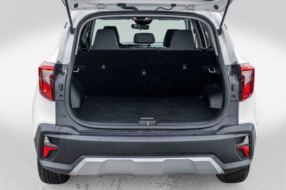 Kia Seltos LX AWD BLANC BAS KILO 2024 1 PROPRIO PAS DE RECLAMATION AU CARFAX