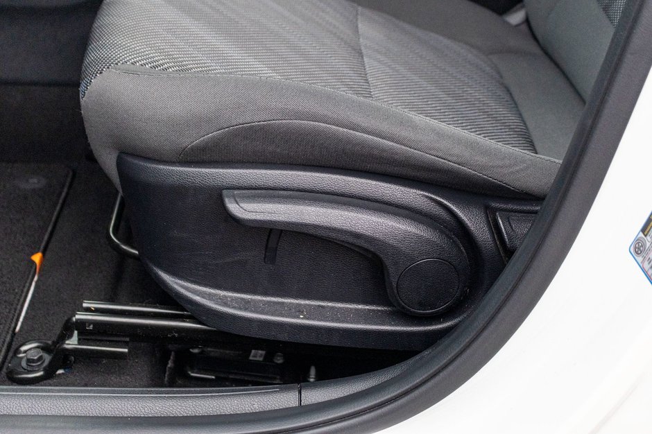 Kia Seltos LX AWD BLANC BAS KILO 2024 1 PROPRIO PAS DE RECLAMATION AU CARFAX