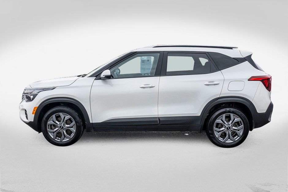 Kia Seltos LX AWD BLANC BAS KILO 2024 1 PROPRIO PAS DE RECLAMATION AU CARFAX