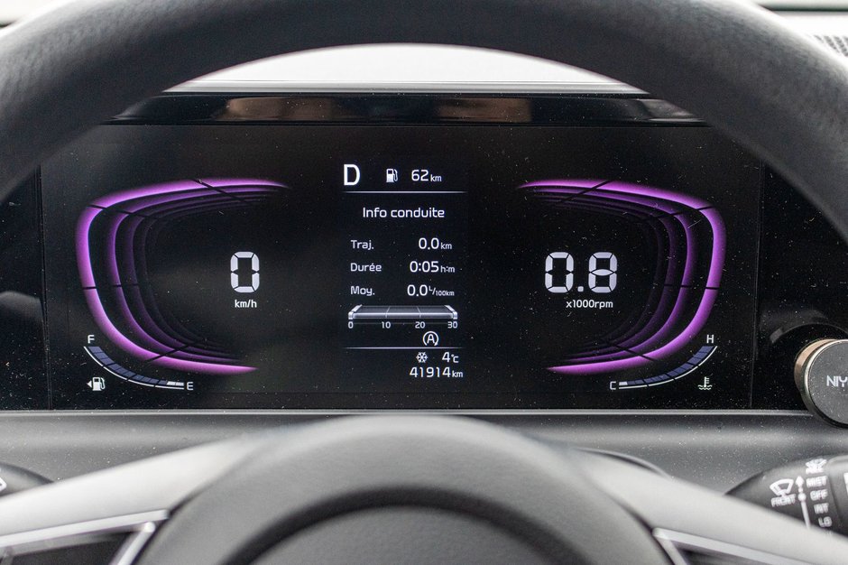 Kia Seltos LX AWD BLANC BAS KILO 2024 1 PROPRIO PAS DE RECLAMATION AU CARFAX