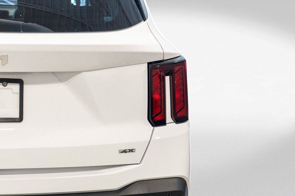 Kia SORENTO EX 2.5T AWD (PREM PAINT) EX AWD BLANC CUIR NOIR 977KM WOW 2025 EN INVENTAIRE