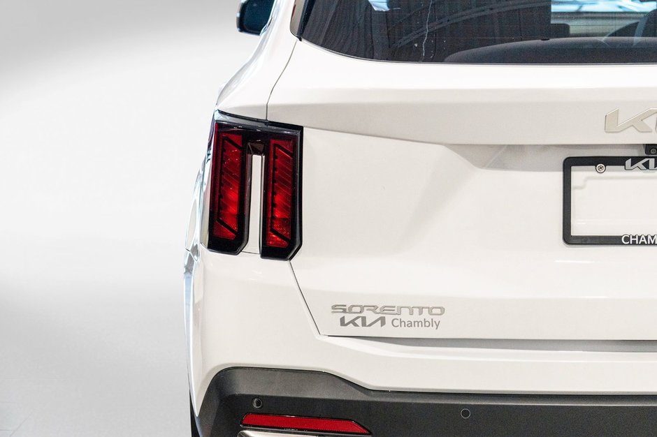 Kia SORENTO EX 2.5T AWD (PREM PAINT) EX AWD BLANC CUIR NOIR 977KM WOW 2025 EN INVENTAIRE