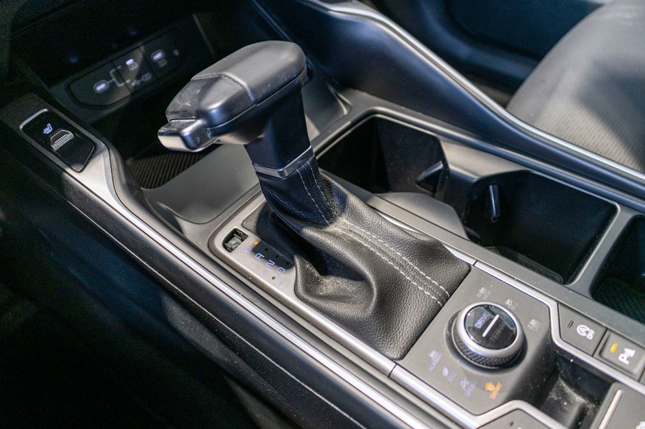 Kia SORENTO EX 2.5T AWD (PREM PAINT) EX AWD BLANC CUIR NOIR 977KM WOW 2025 EN INVENTAIRE