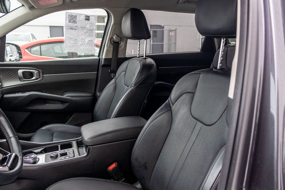 2022 Kia SORENTO PHEV EX 1.6T AWD AUTO (PREM PAINT) EX AWD CUIR BAS KILO 1 OWNER