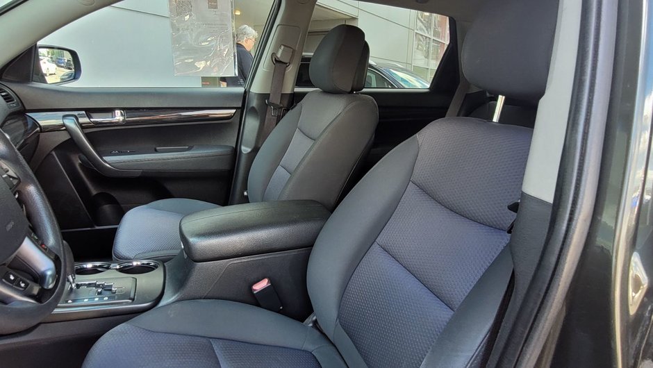 Kia Sorento LX V6 AWD 2012 AWD A BAS PRIX