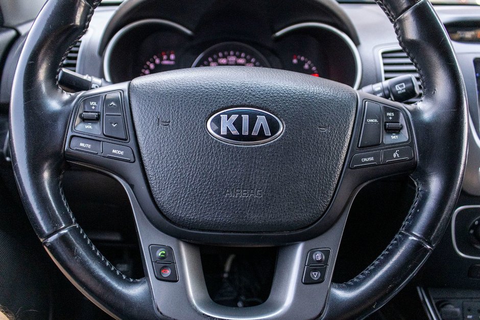 2014 Kia Sorento LX V6 AWD NOIR NO CARFAX CLAIM